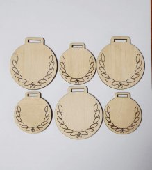 Medaile dřevěná kulatá vzor 6 polotovar , balení 30 ks nebo 50 ks