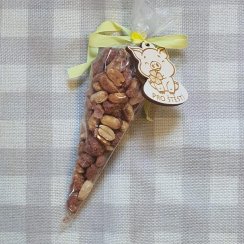 Arašídy v medovém karamelu se skořicí s talismanem pro štěstí zdarma
