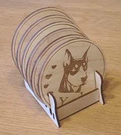 Podtácky so stojanom Doberman s vlastným menom 6 ks