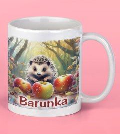 Hrnek se jménem Ježek s jablíčky