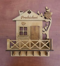 Věšák na klíče Domeček s plotem a nápisem