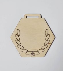 Drevená medaila šesťuholník vzor 3 prázdne,  balenie 30 ks alebo 50 ks