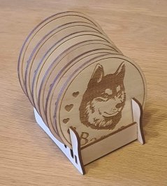 Podtácky so stojanom Husky s vlastným menom 6 ks