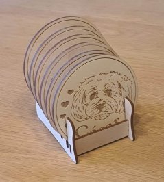 Podtácky s maltézskym psíkom a stojanom s vlastným menom 6 ks