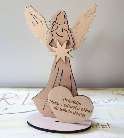 Anjel s citátom Prinášam lásku