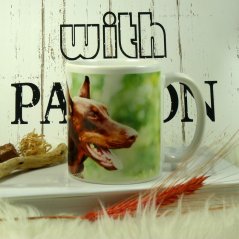 Hrnček Dobrman hnedý