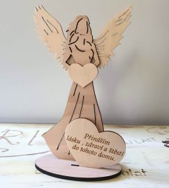 Anjel s citátom Prinášam lásku