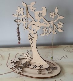 Stojan na šperky Panna