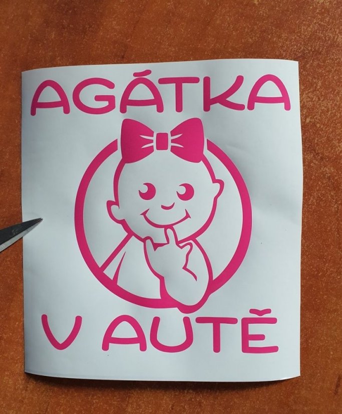 Dieťa v aute dievčatko nálepka na auto