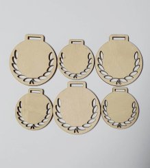Medaile dřevěná kulatá vzor 3 polotovar , balení 30 ks nebo 50 ks
